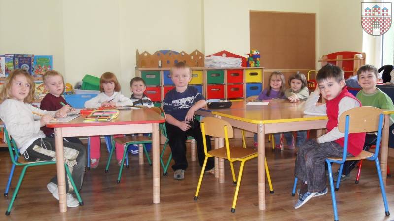 : Na fot. Dzieci w przedszkolu w Kotowicach otrzymały w prezencie wyremontowany gruntowanie budynek. 